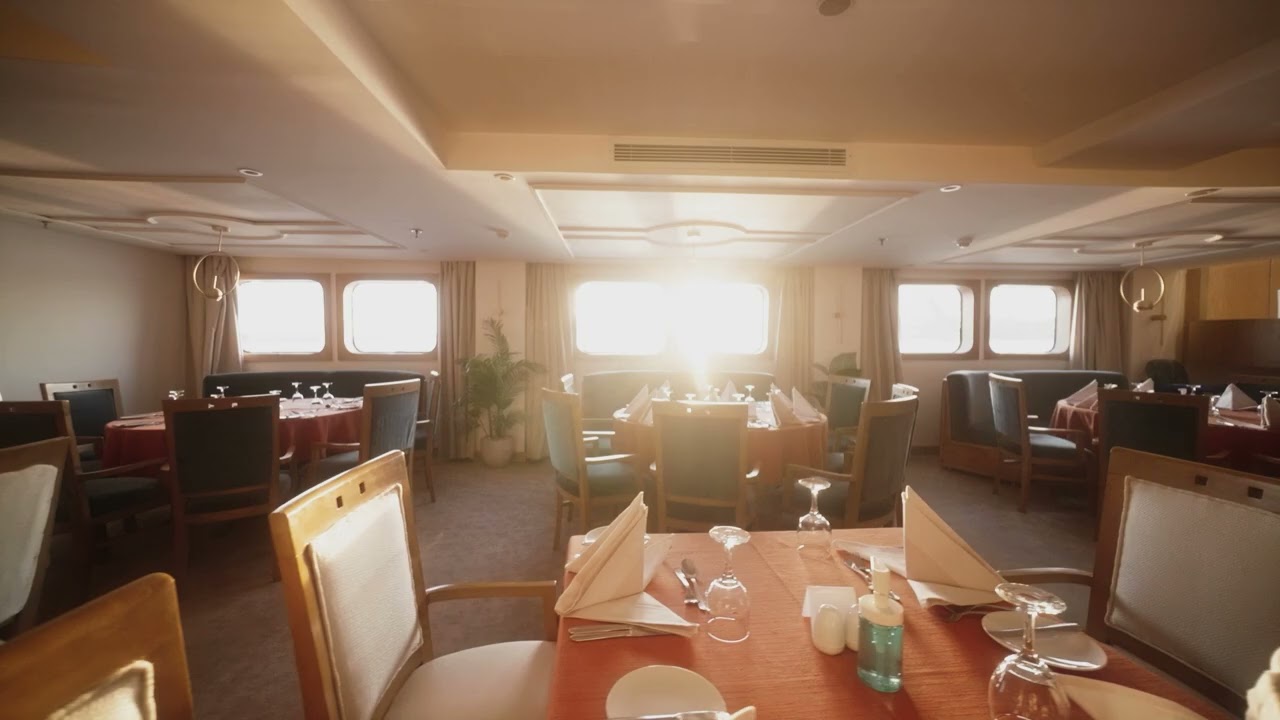 Movenpick Nile Cruise - Royal Louts