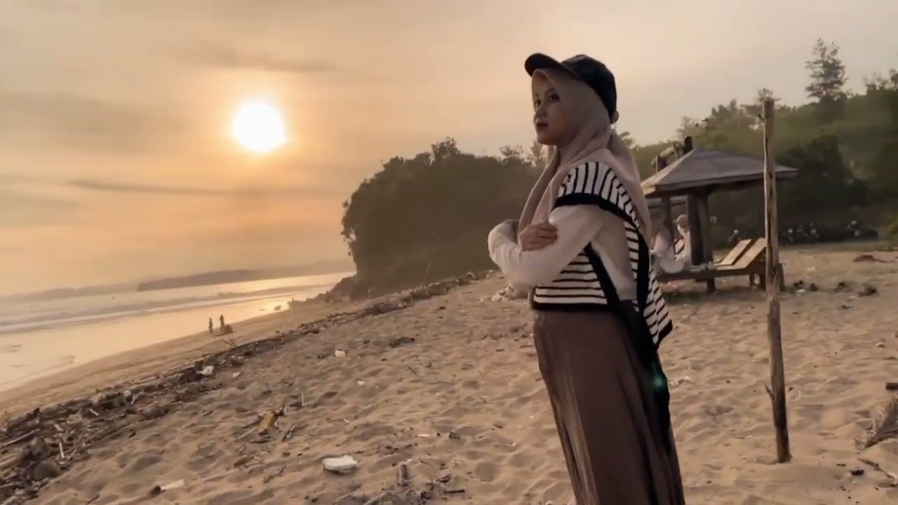 Menikmati SUNSET di Pantai MOLANG || Kabupaten Tulungagung