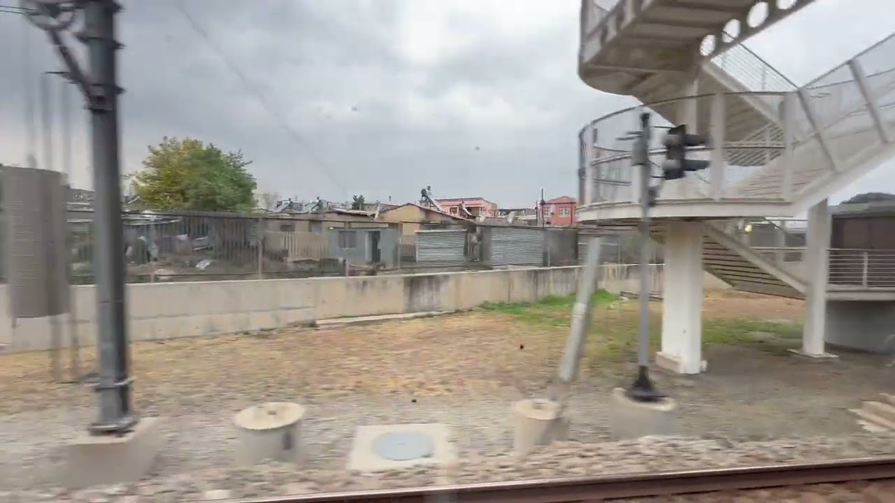 Rode Johannesburg’s Gautrain From Sandton Station To The O.R. Tambo  Airport Station(4K)