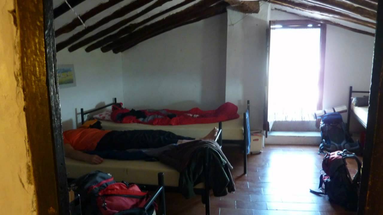 Camino Frances - Camino de Santiago - Albergues Refugios Herbergen Hostels
