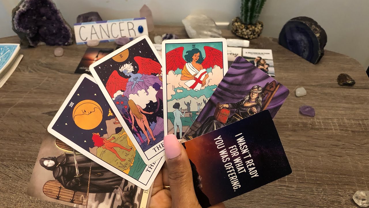 CANCER!♋️DISTANT LOVER Wants To Make Things Right🧿Will Get Out Of The Head & Express Feelings❗❤️
