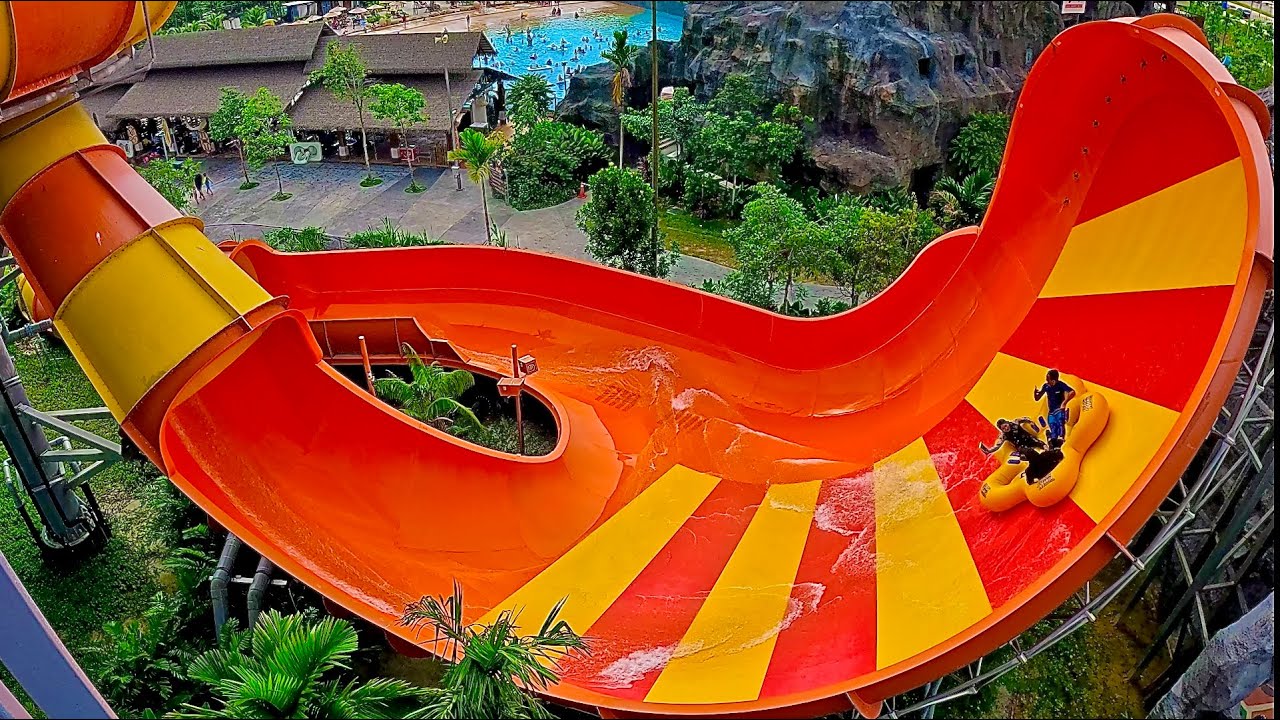 Tornado Wave Water Slide at SplashMania Waterpark, Malaysia