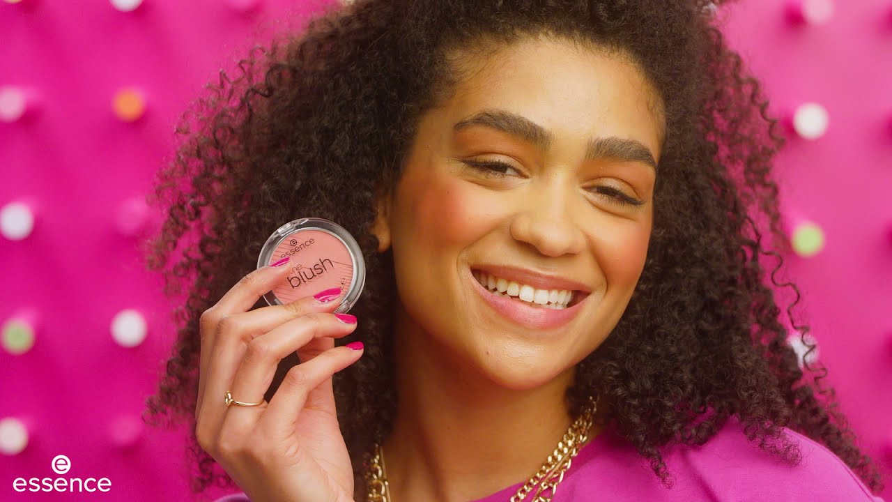 Rosy Cheeks with THE BLUSH by essence