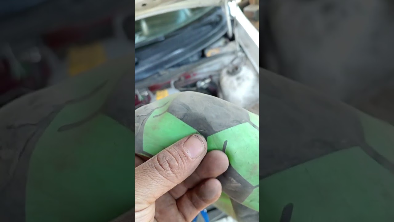 Desdoblar cofre o lamina de auto