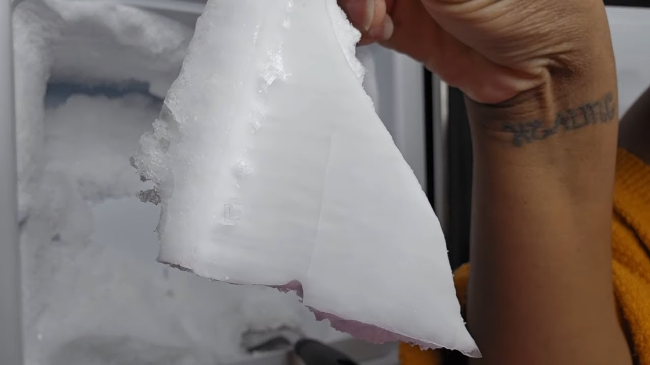 NEW VIDEO | 4 MONTH OLD FREEZER  BUILD | CRUNCHING OUT THE FREEZER | #iceeating #asmr #cotf