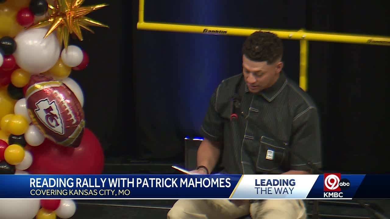 Patrick Mahomes encourages literacy at 15 and the Mahomies Foundation reading rally