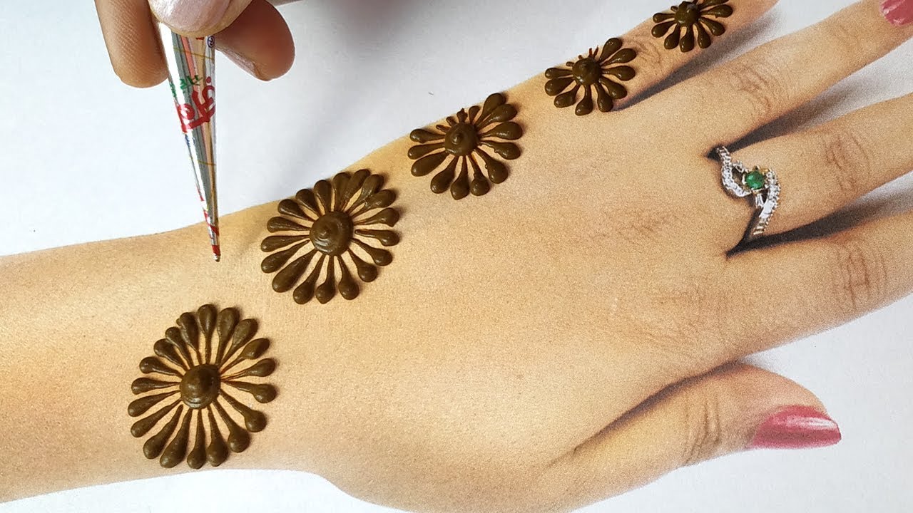 Easy Beautiful Mehndi for Eid  - New Stylish Back Hand Mehndi Design - आसान मेहँदी लगाना सीखे