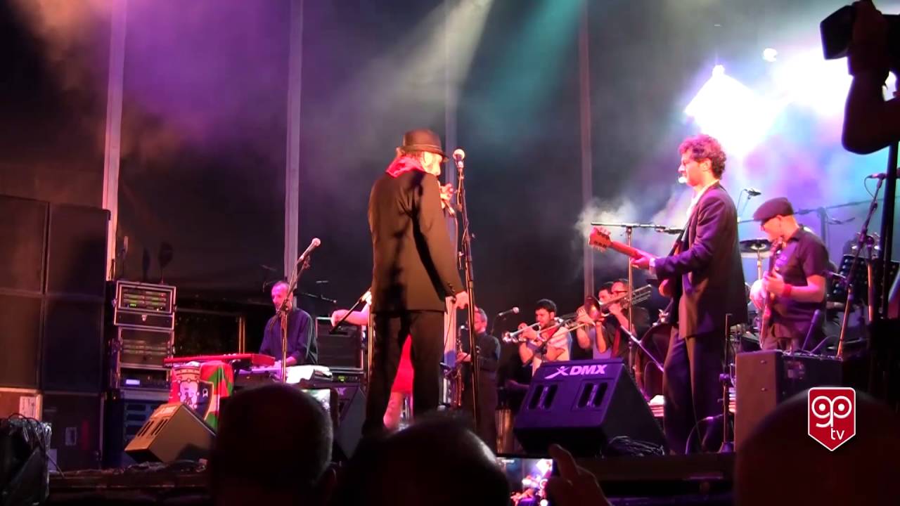 Tonino Carotone - Me cago en el amor - San Fermín 2016