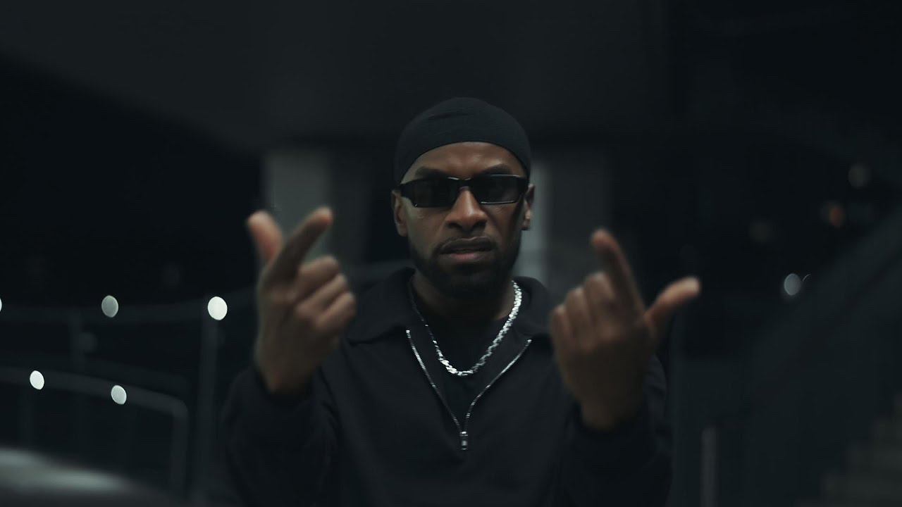 Deejay - Level ( Clip Officiel  )