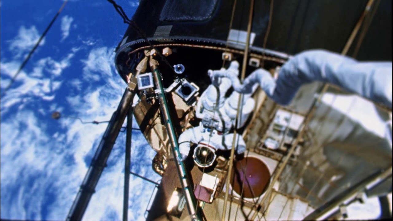 10 Cent Janes - Horizon Riders (from the film 'Searching For Skylab')