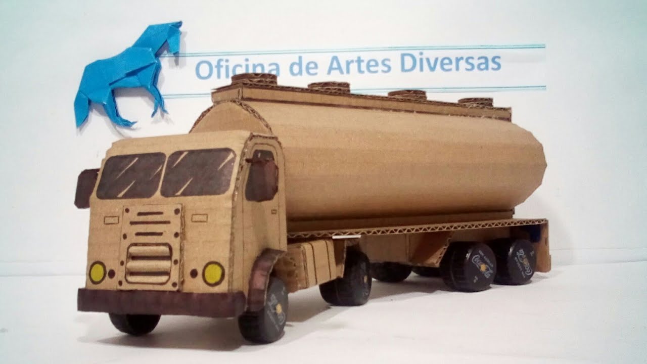 Caminhao tanque de papelão