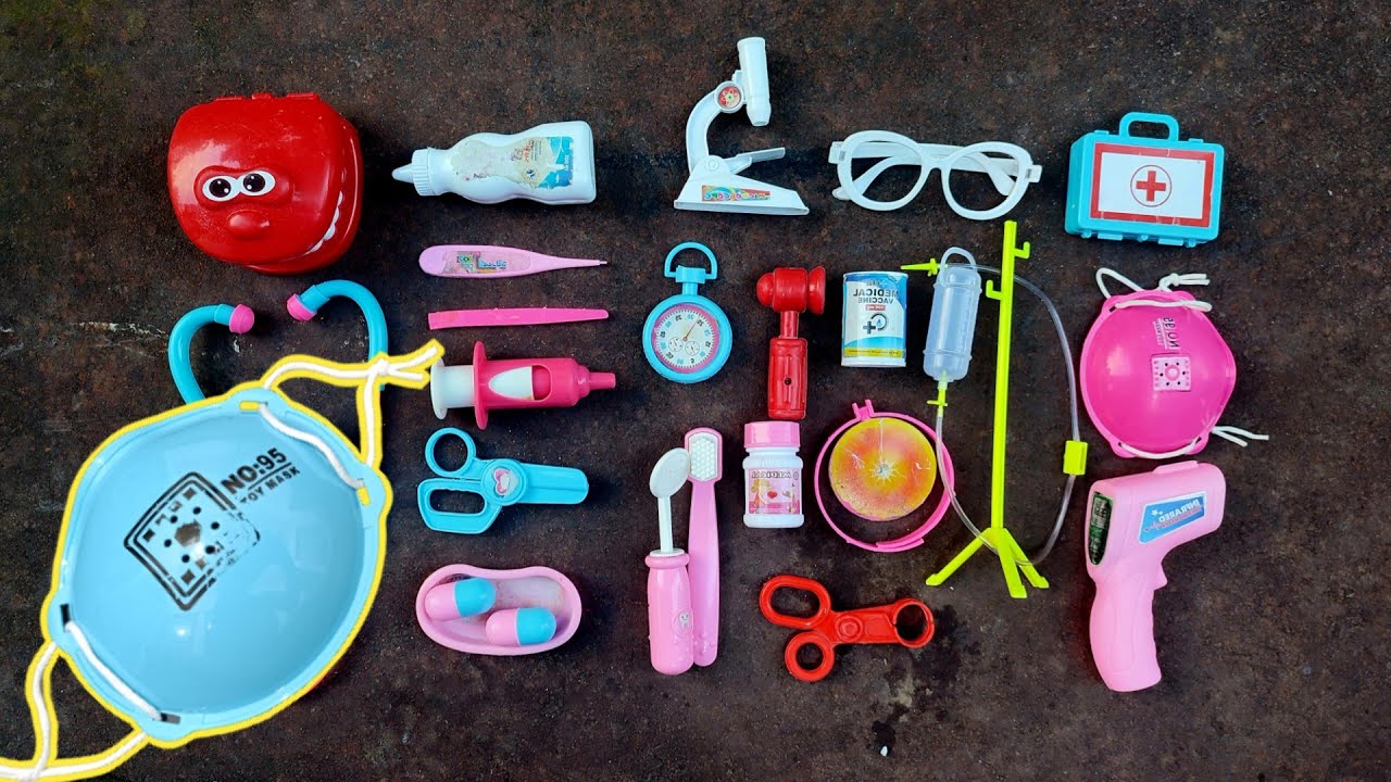Hunting Masker, Gunting, Termometer, Stetoskop,  Jarum Suntik, Mikroskop, Obat kapsul, Vaksin virus