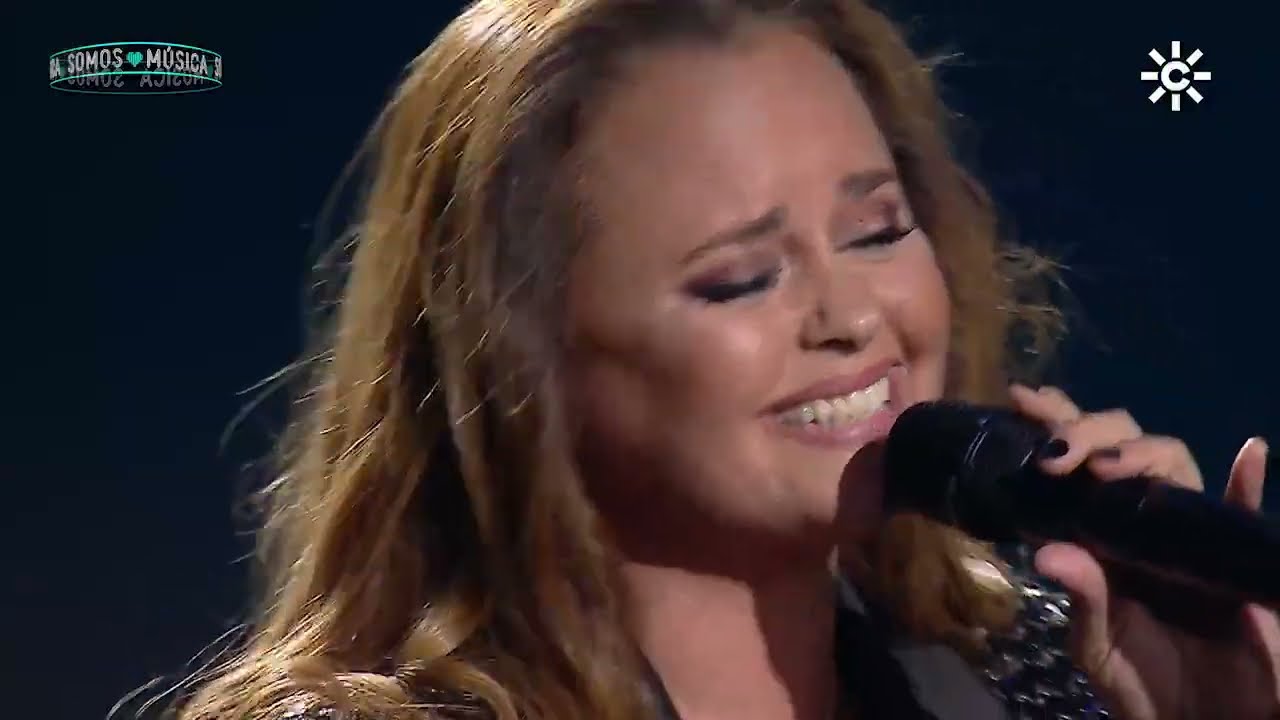 Shaila Dúrcal interpreta 'La gato bajo la lluvia' en Somos Música