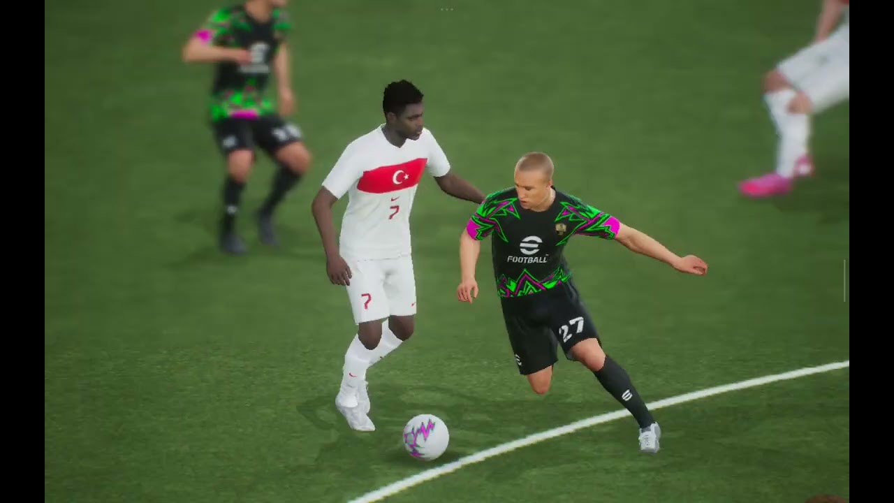 Efutbol oynadım 