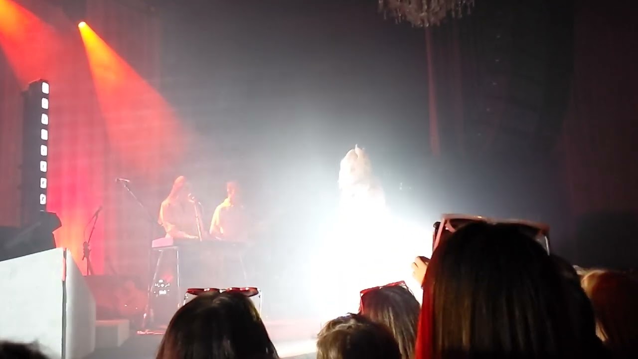 Ashe - Somebody to Love (Cover) Live (The Fillmore, San Francisco; April 8, 2022)