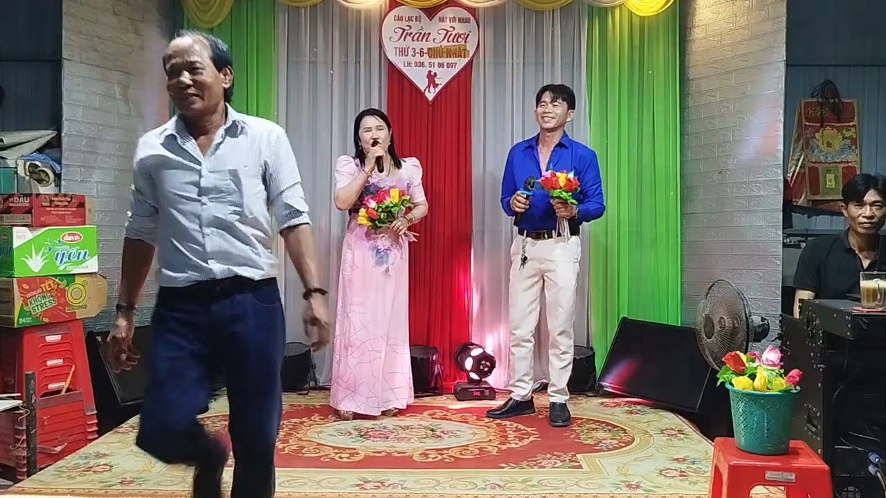 Chị Hương & anh phúc giao lưu CLB trần tươi tân cổ phận gái thuyền Quyên 