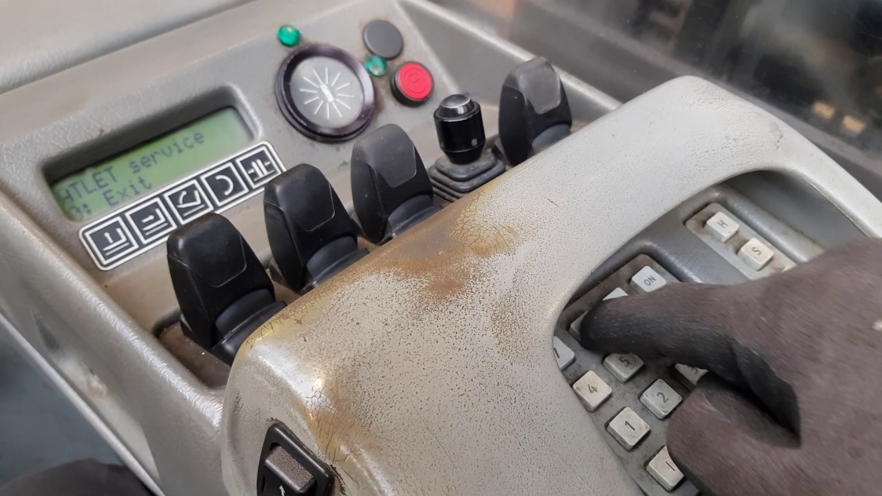 How To - Access Display Features - Atlet UFS Reachtruck