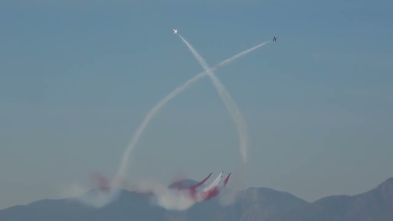 T&uuml;rk Yıldızları Akrobasi Timi