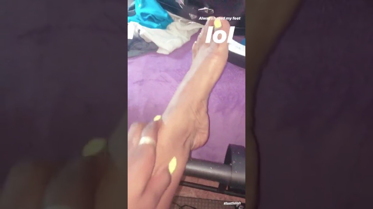 Neon Toes