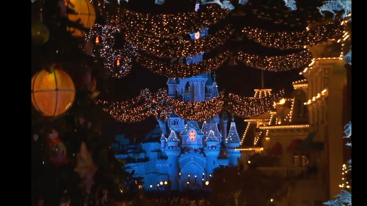 Disneyland Paris | Christmas season compilation | Compilation de No&euml;l | InsidEars