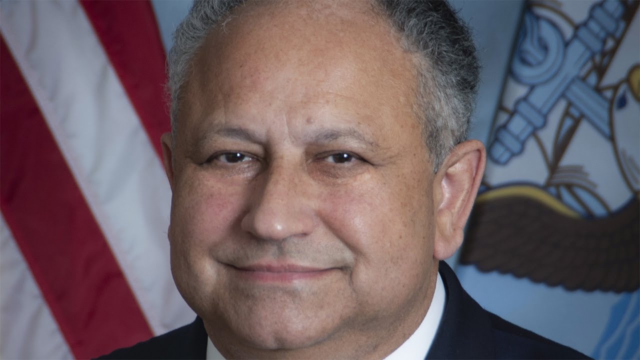 NPC Headliner Luncheon: Secretary of the Navy Carlos Del Toro