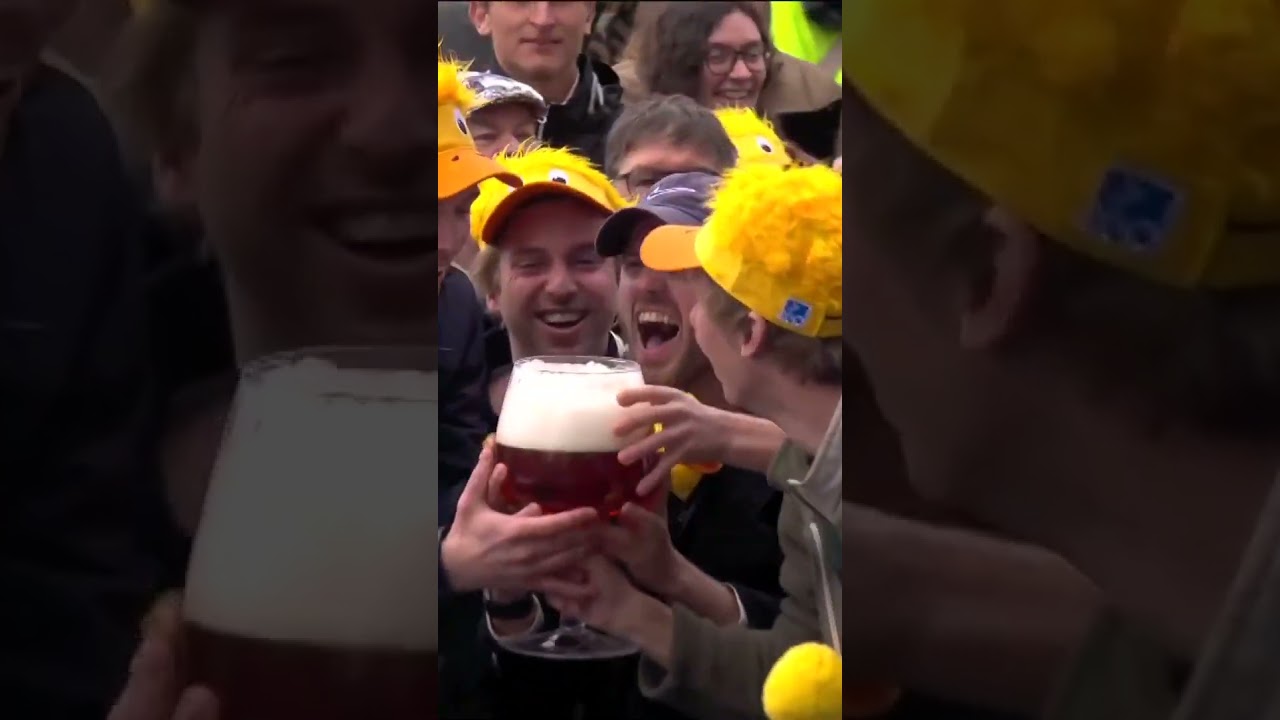 Never change, Mathieu van der Poel 🤣🍻 #cycling #mvdp #beer