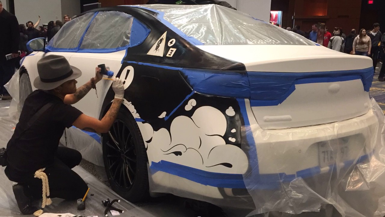 Creative Kia Cadenza at ART-of-Motion: 2017 Washington Auto Show