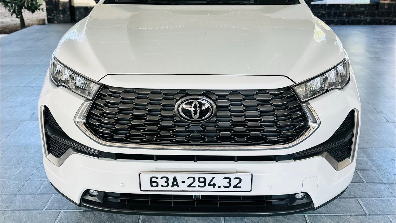 Innova Cross Hybrid 2024