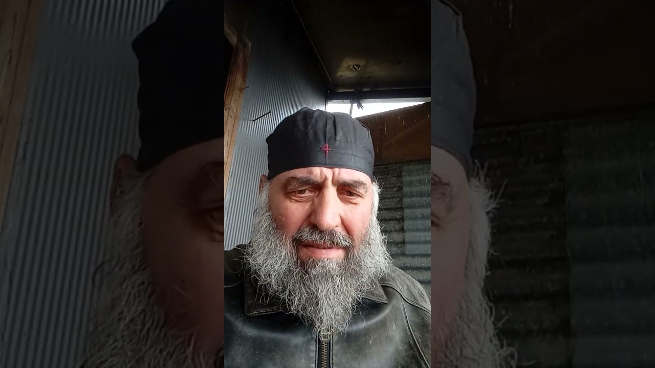 Βάζετε ονόματα αγίων σε ζώα,Μεγάλη προσβολή