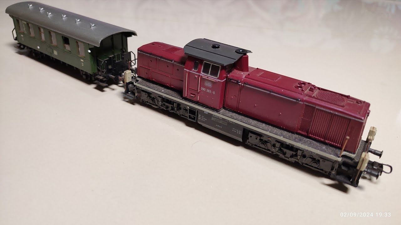Roco Diesel BR 290 Ho Scale DC Analog #keretaapi