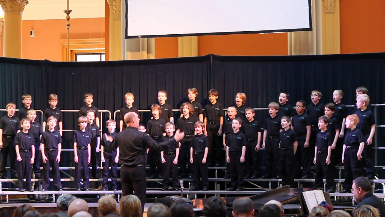 Circle 'Round The Moon.   Minnesota Boychoir