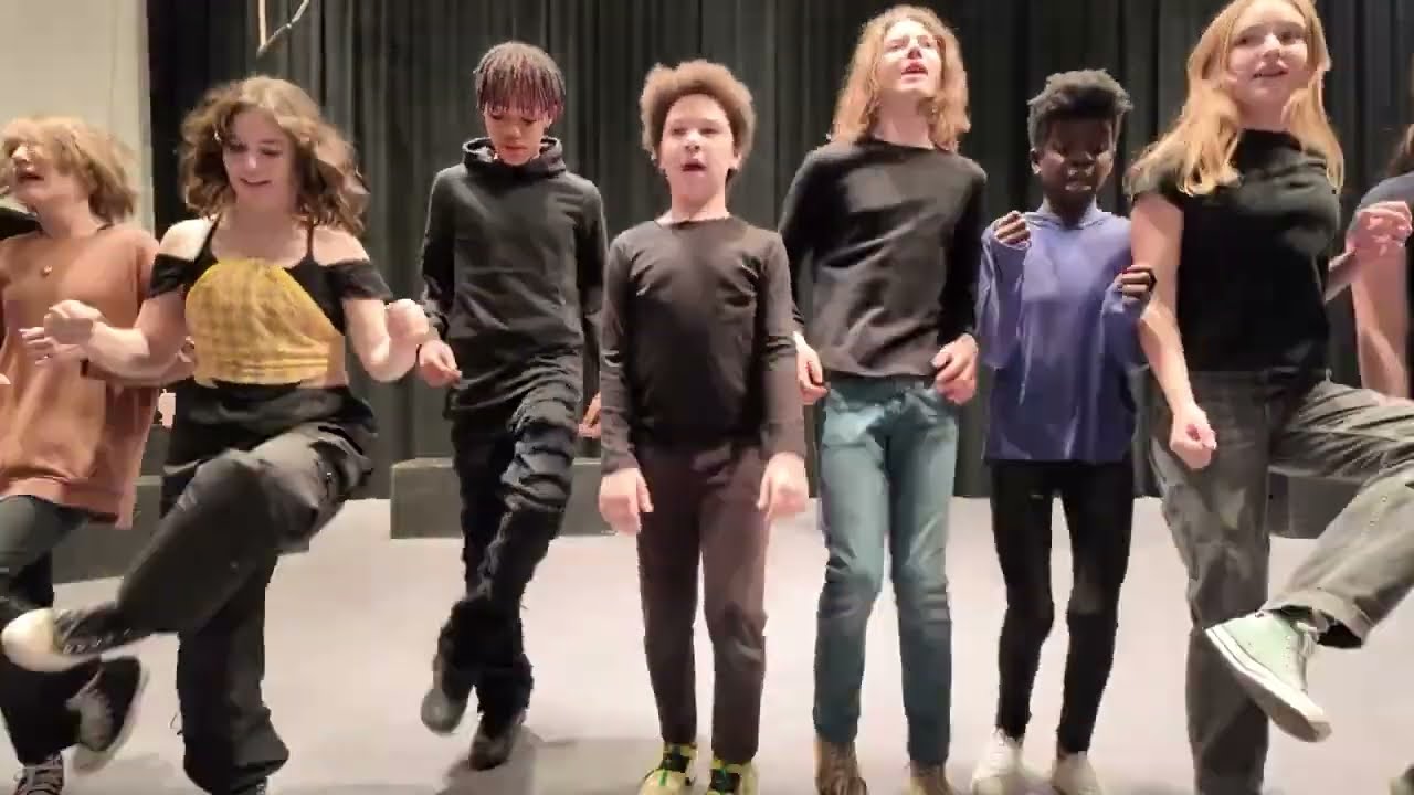 Traveling. Magic Andrews