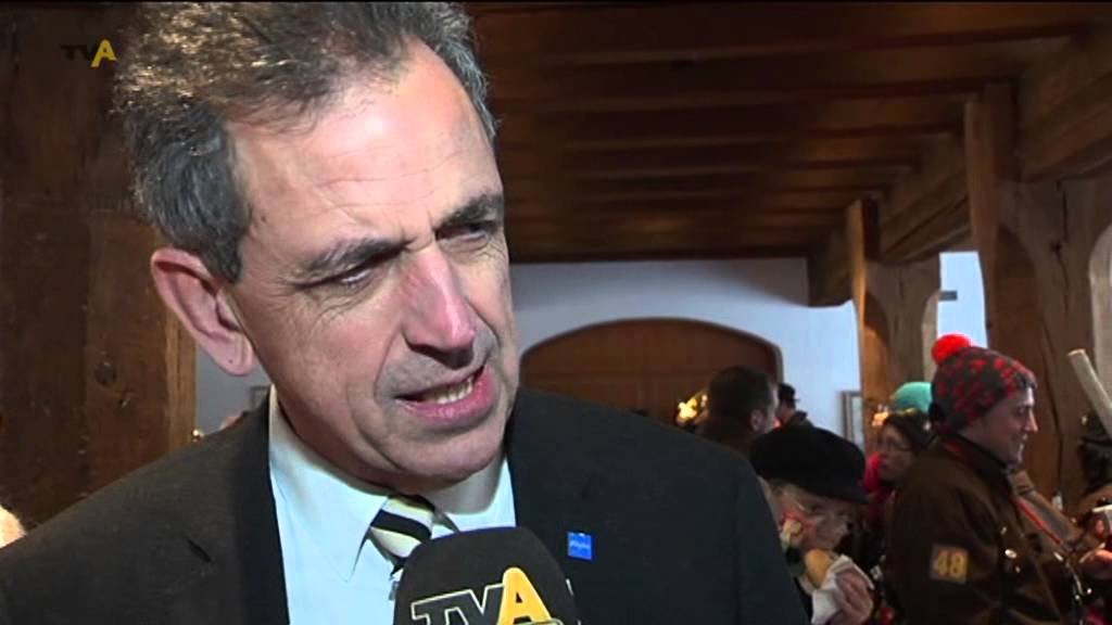 Endspurt im Fasching: Narren st&uuml;rmen das Kemptener Rathaus