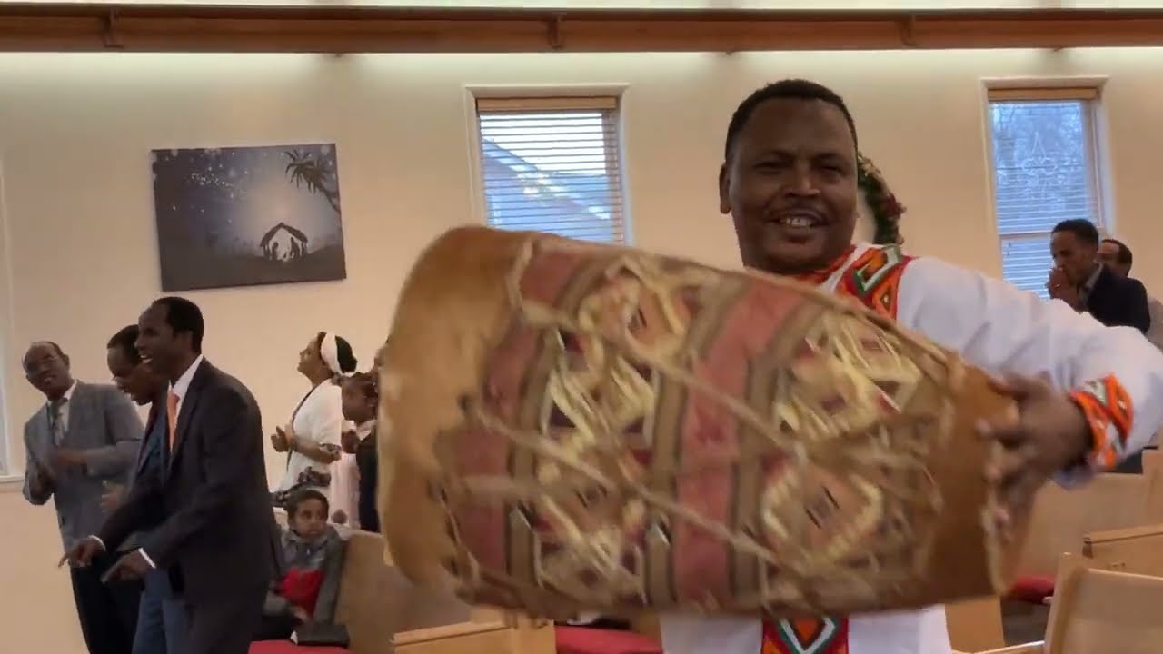 ምስጋና ምስጋና ከአዕምሯችን በላይ (Misgana Misgana Keaymiruachin Belay) ll በከበሮ የታጀም የበረከት አምልኮ / ፕሮቴስታንት መዝሙር