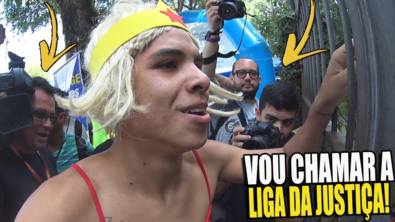 CHEGUEI ATRASADO NO ENEM VESTIDO DE MULHER MARAVILHA