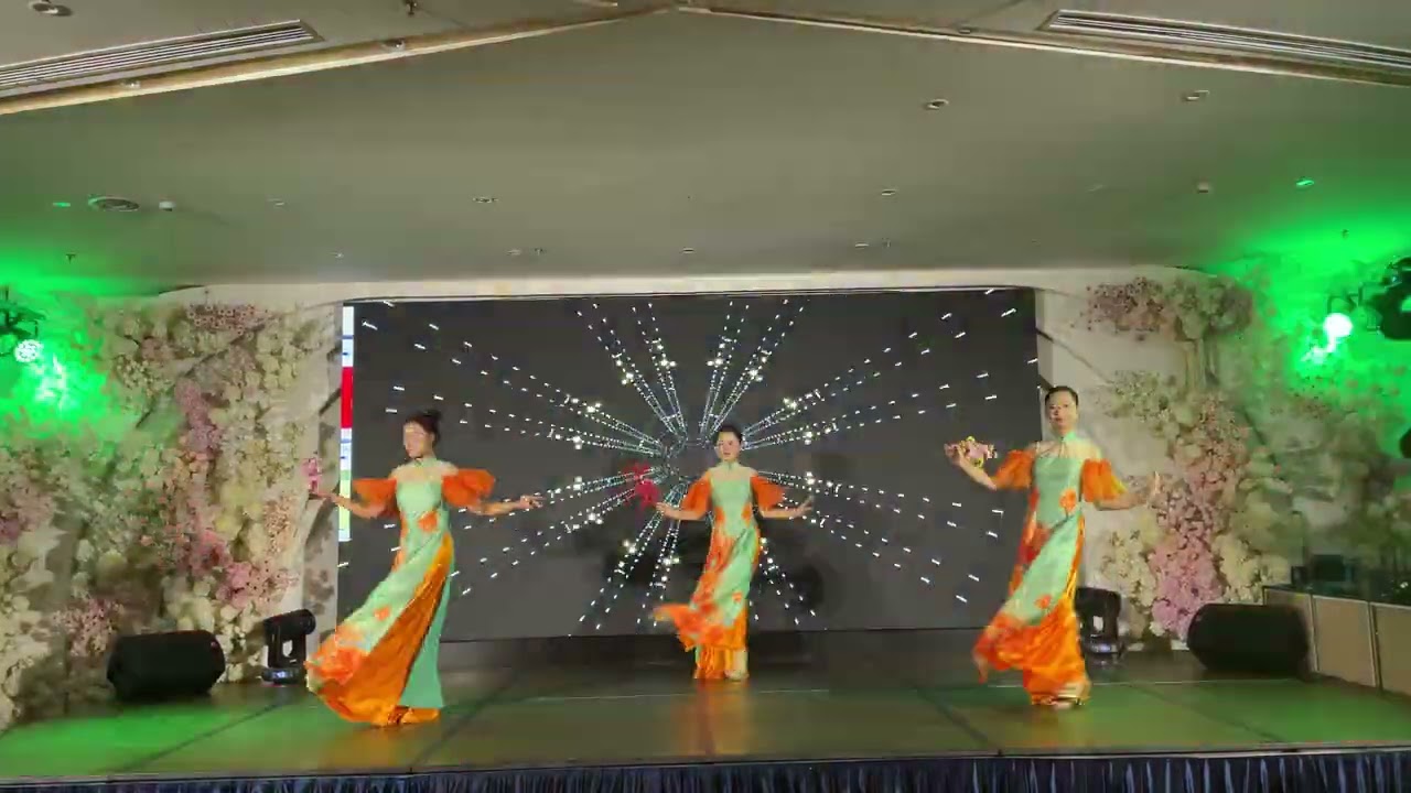 Vũ đoàn Cherry_Nàng Xuân