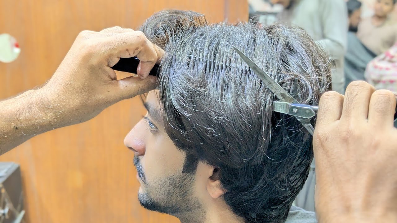 ASMR barber 💈 Amazing scissor short haircut transmission 