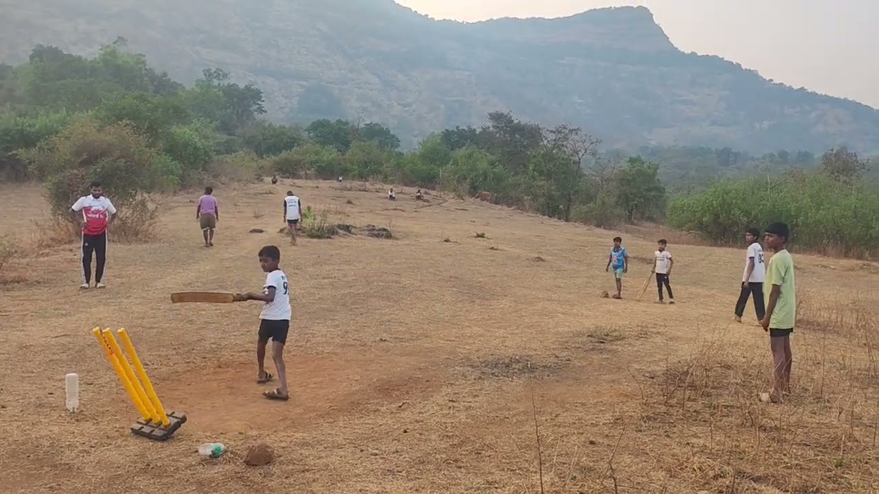 गावाकडील क्रिकेट #Bekareawdi @Matheran#criket🏏🏏