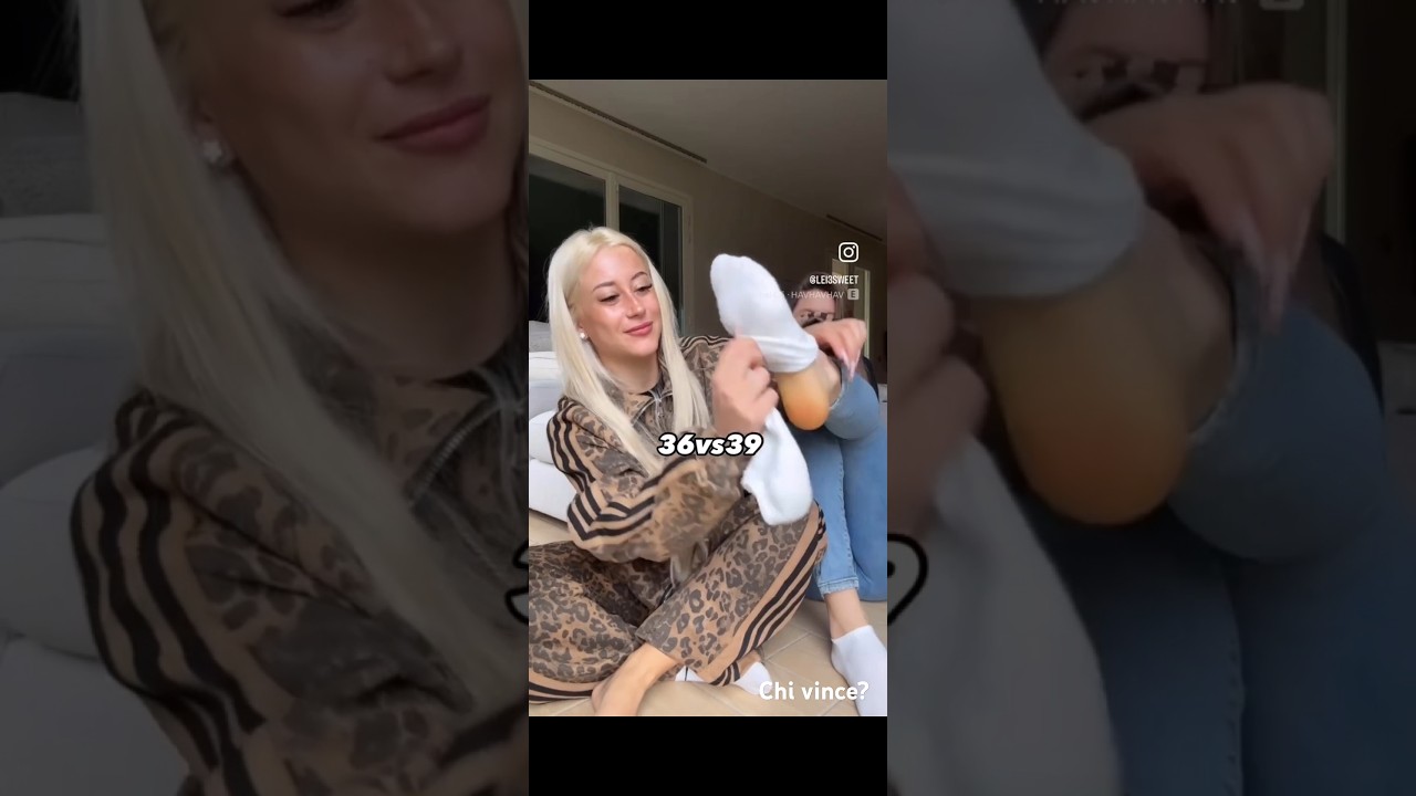 RAGAZZE ITALIANE mostrano I PIEDI(Lei3sweet)👣👣👣 #feet #piedi #fyp #shorts