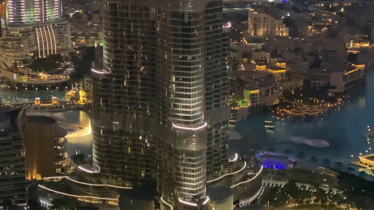 [Dubai] Fountain show from Address Sky View (Day/Night)