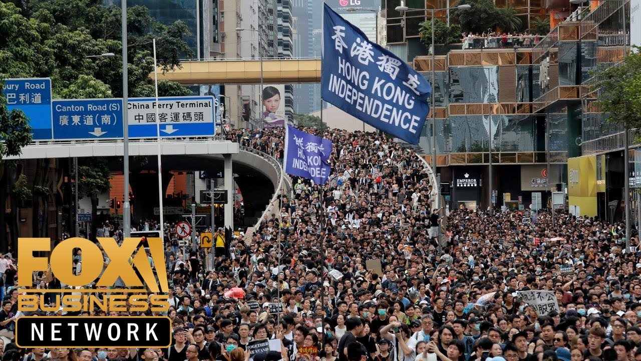 Hong Kong protesters held American flag, sang US national anthem