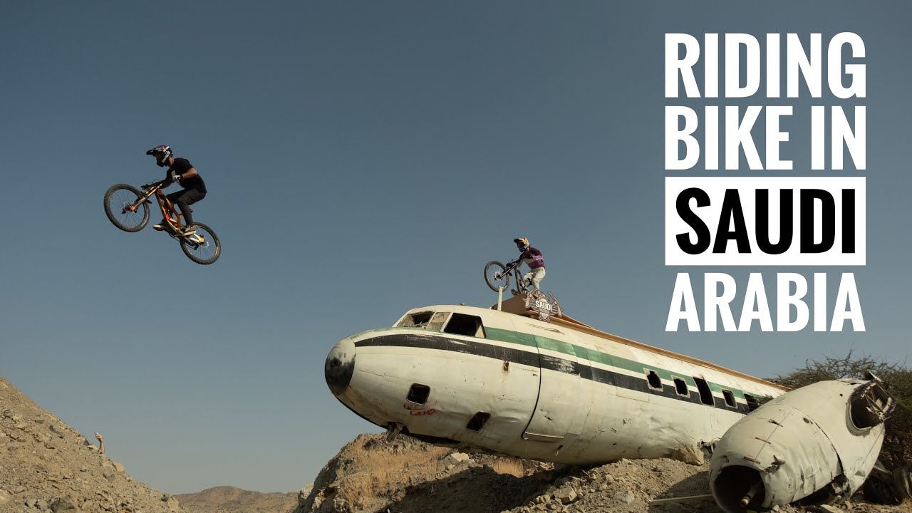 RIDING BIKES IN SAUDI ARABIA PT 1