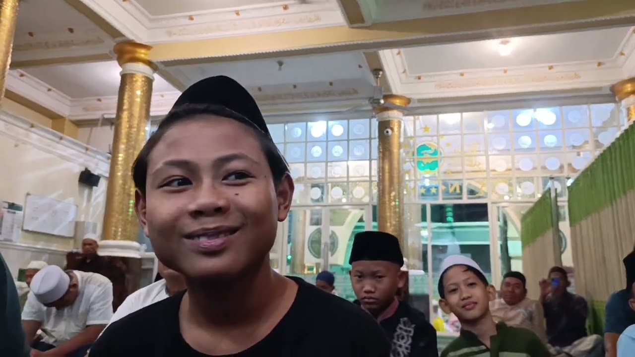 Kajian akhir Malam Ba'da Sholat teraweh Bersama Ustadz Drs Moch H. Jauhari 