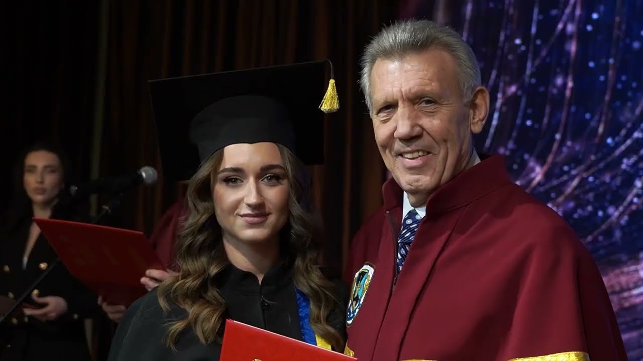 Вручення дипломів 2024