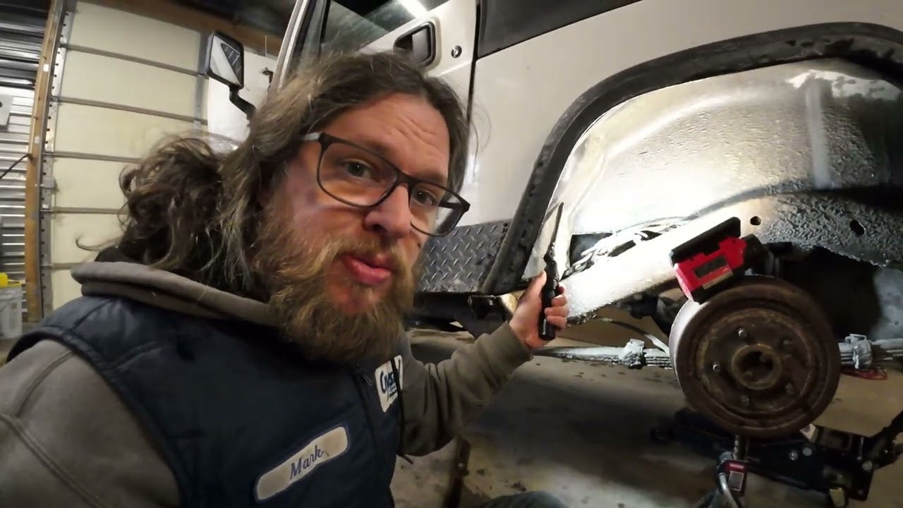 Breaking a Jeeps Broken Brakes DIY Brake Line Flare :: Shop's Log: VL021
