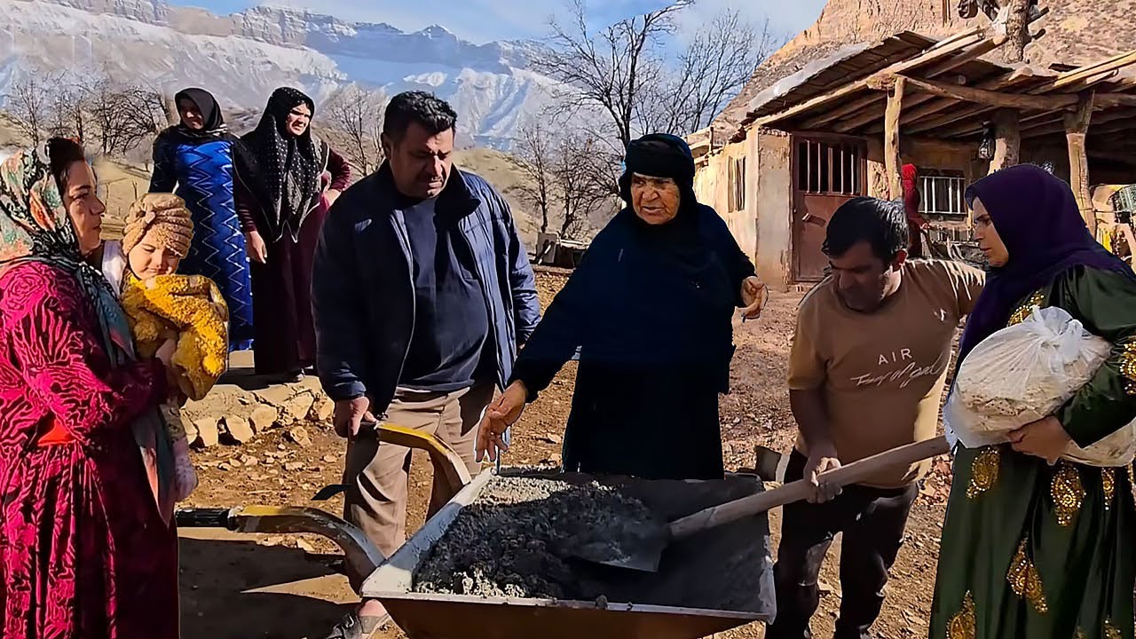 Ghodrats help to Nasroo to build the structure faster
