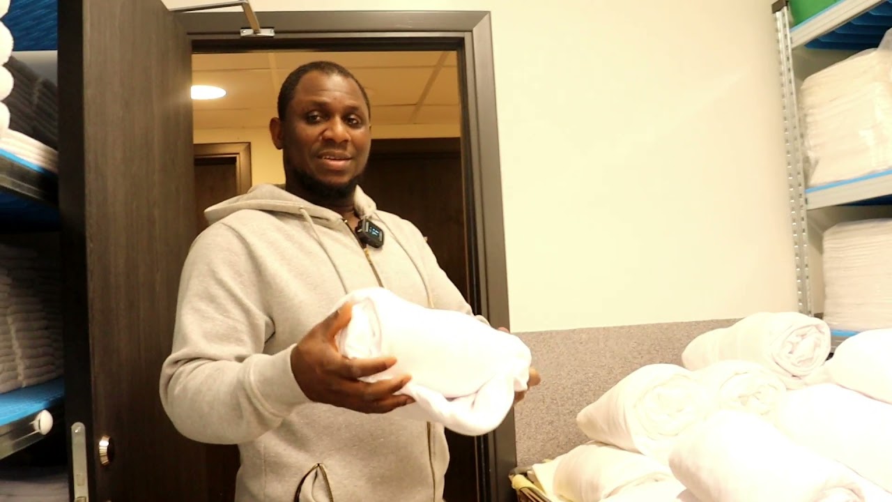 how to work in hotel laundry process
