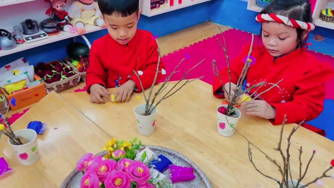 HĐGD Steam: “Thiết kế cành đào” - Lớp 5-6 tuổi A6