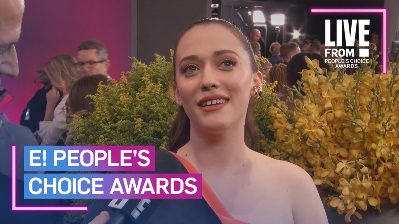 Kat Dennings Fangirls Over Gwen Stefani at 2019 PCAs | E! People’s Choice Awards