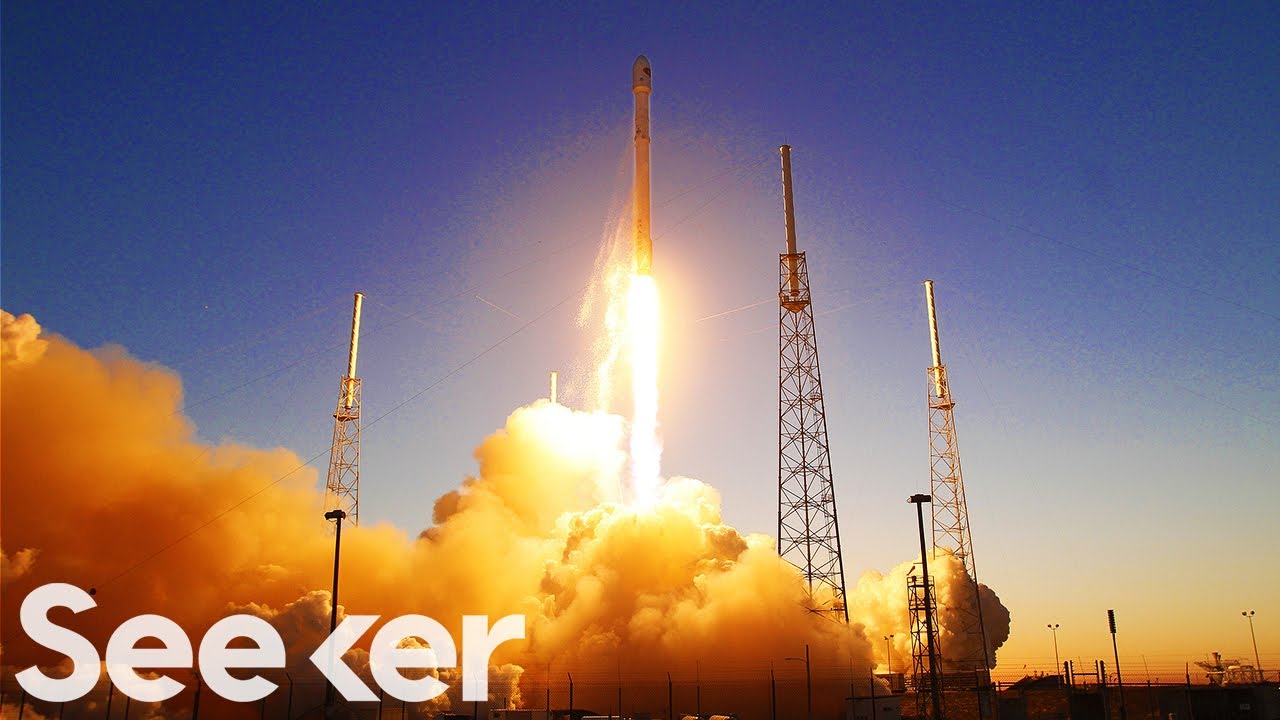 SpaceX Just Sent Algae to the ISS, Here's How It'll Power Deep Space Missions